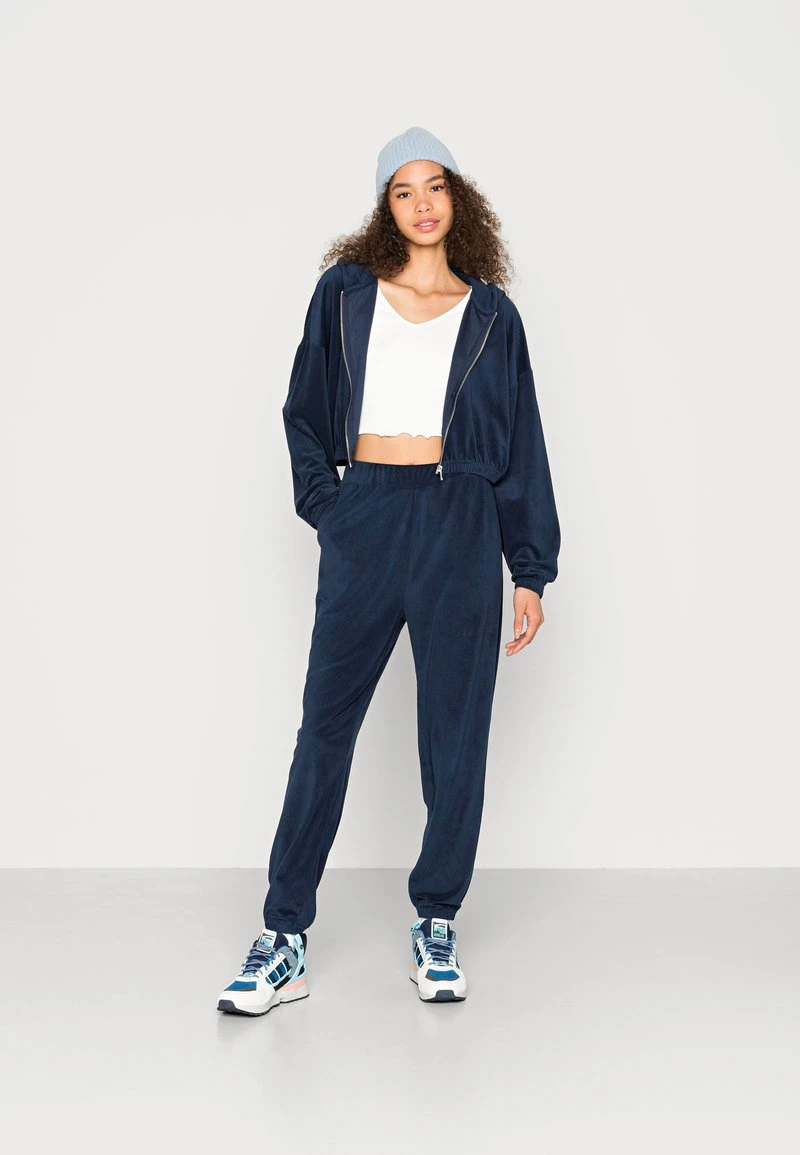 Auslauf ⌛ Even&Odd LOOSE FIT JOGGERS - Jogginghose - Dark Blue | Damen ❤️ 4 Auslauf ⌛ Even&Odd LOOSE FIT JOGGERS - Jogginghose - Dark Blue | Damen ❤️ – Bild 2