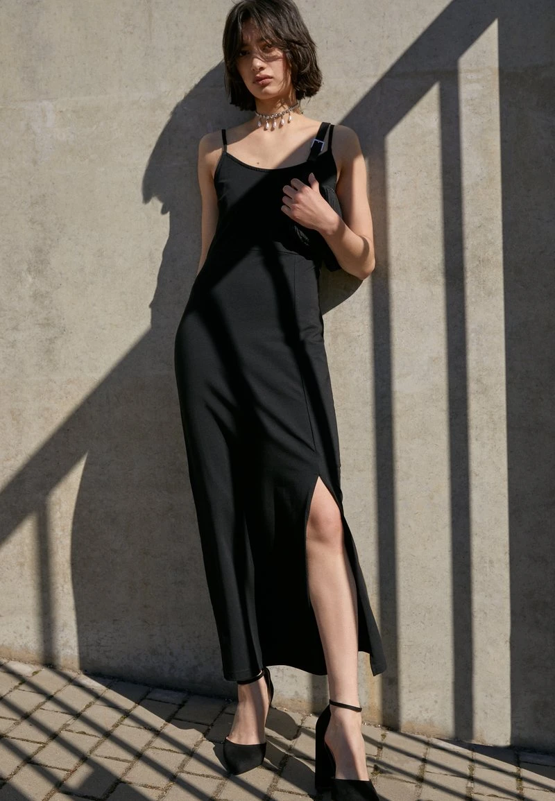 Am billigsten ❤️ Even&Odd Maxikleid - Black | Damen ⌛ 3 Am billigsten ❤️ Even&Odd Maxikleid - Black | Damen ⌛