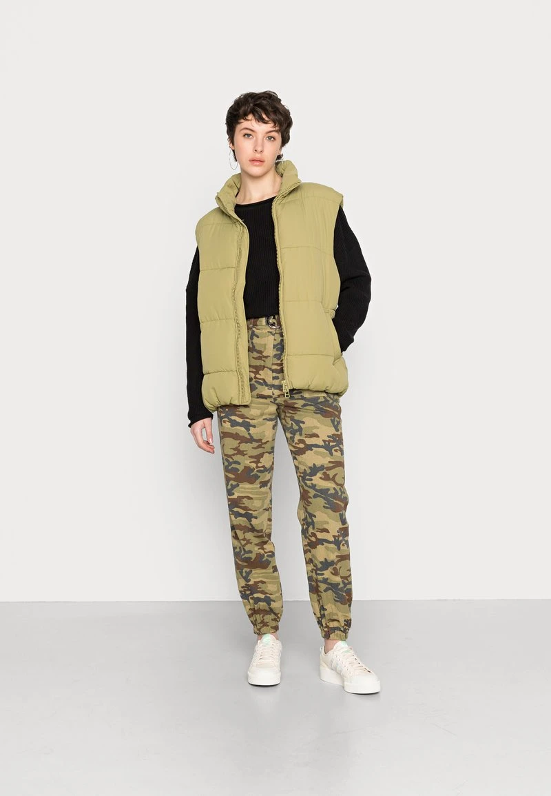 Brandneu 🎉 Even&Odd Damen OVERSIZE CROPPED ROLLED EDGE JUMPER - Strickpullover - Black ✨ 4 Brandneu 🎉 Even&Odd Damen OVERSIZE CROPPED ROLLED EDGE JUMPER - Strickpullover - Black ✨ – Bild 2