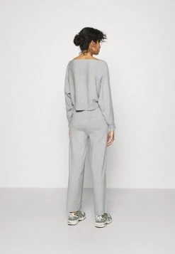 Großhandel 👏 Even&Odd Damen SET BAT SHAPE LOUNGE - Strickpullover - Mottled Light Grey ⭐ -Even Odd Verkäufe 4a660d3565654a12ad89e6335089918a