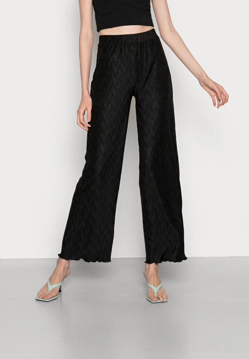 Budget ✔️ Even&Odd Damen Plisse Scallop Hem Trouser - Stoffhose - Black 💯 3 Budget ✔️ Even&Odd Damen Plisse Scallop Hem Trouser - Stoffhose - Black 💯