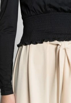 Auslauf 🎁 Even&Odd Damen SHIRRING DETAIL LONG SLEEVE CROP WITH GATHER - Langarmshirt - Black 🔔 -Even Odd Verkäufe 88e66fbdacd742699995c51e3e12c855