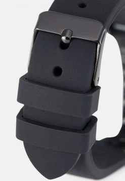 Coupon 👍 Even&Odd Damen Uhr - Black ✔️ 12 Coupon 👍 Even&Odd Damen Uhr - Black ✔️ -Even Odd Verkäufe 9360189646af40cebb8eb3d9764baab5