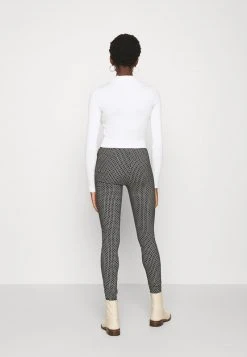 Großhandel 😉 Even&Odd Damen 2 PACK - Strickpullover - Black/white ✔️ 11 Großhandel 😉 Even&Odd Damen 2 PACK - Strickpullover - Black/white ✔️ -Even Odd Verkäufe e4ccb4a491b944f8a502c12963fd630b