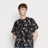 Coupon ✔️ Even&Odd Damen TONJA ABSTRACT LINE FACE AOP TEE - T-Shirt Print - Black ⭐ -Even Odd Verkäufe ee01bbb7d96f4821b227eceff1d4c9eb